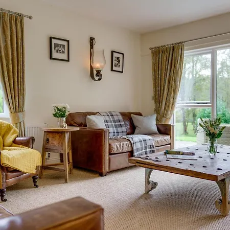 Waterside Holiday home *